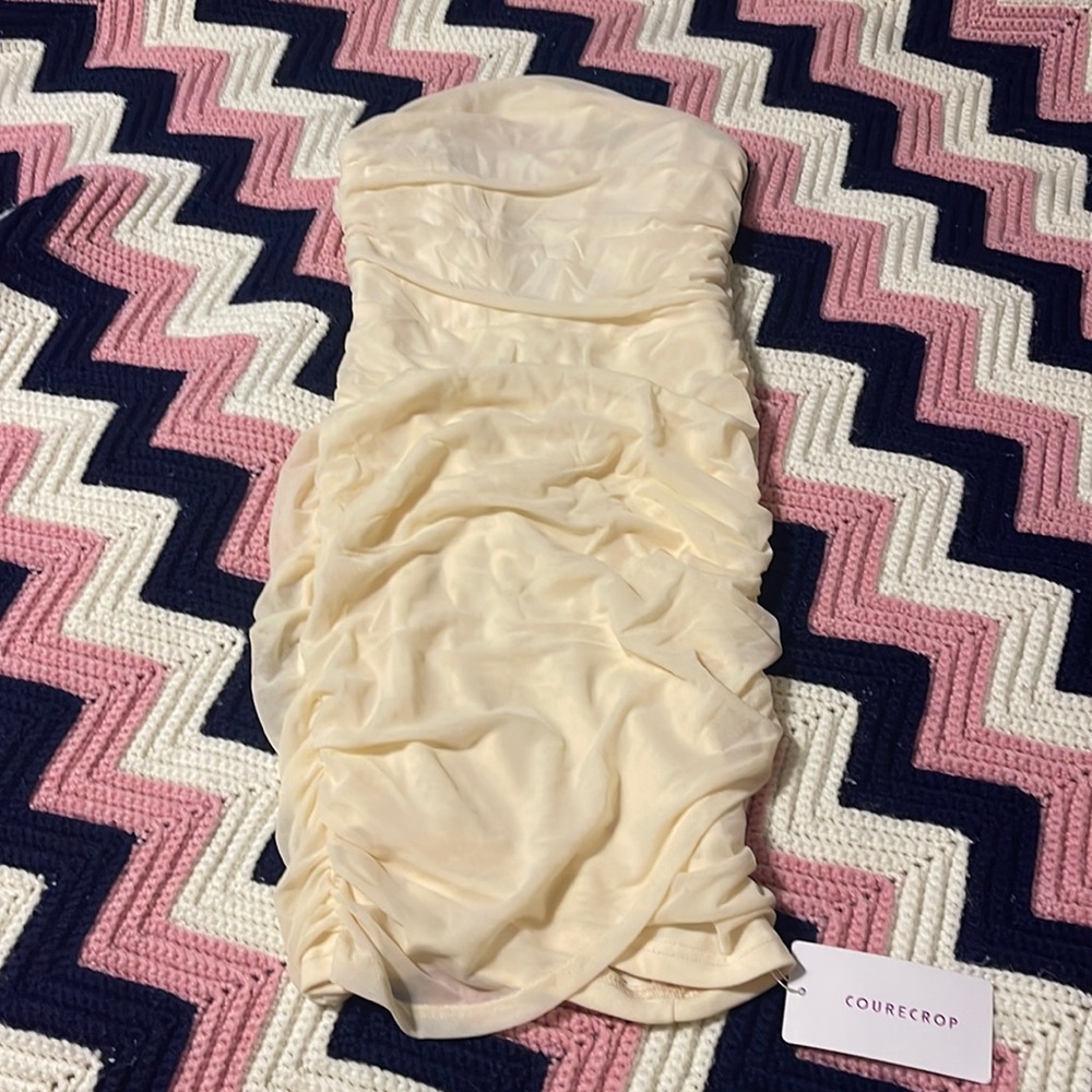 Courecrop corset beige dress